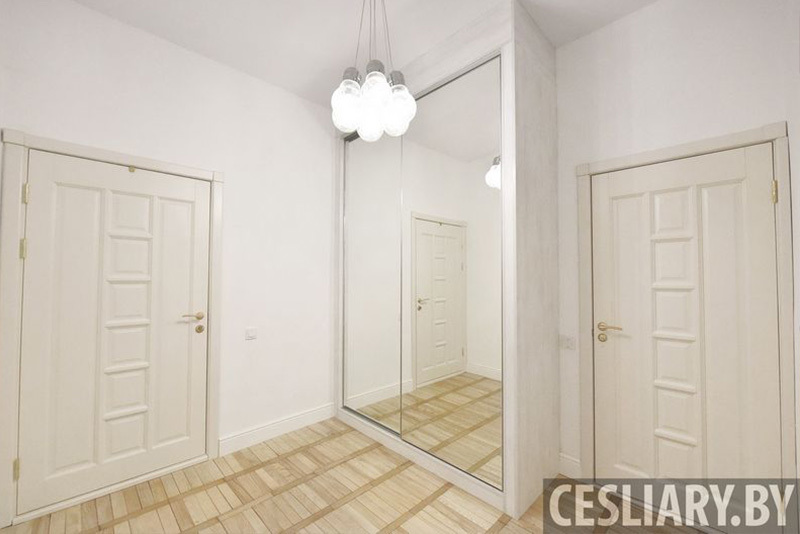 Шафа-купэ ў вітальню Самахвалавічы