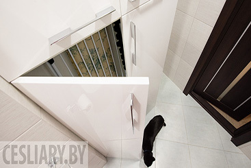 Шафа ў ванны пакой